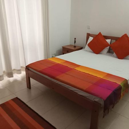 Chelsea Villa Bnb Colombo Buitenkant foto