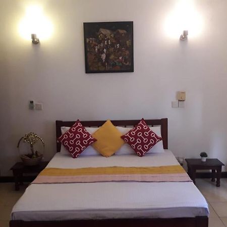 Chelsea Villa Bnb Colombo Buitenkant foto